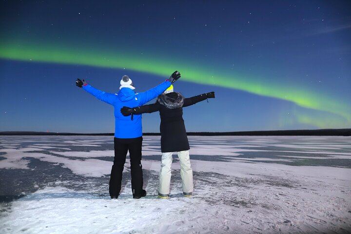 Aurora Evening on a Frozen Lakeside near Rovaniemi (6/7)