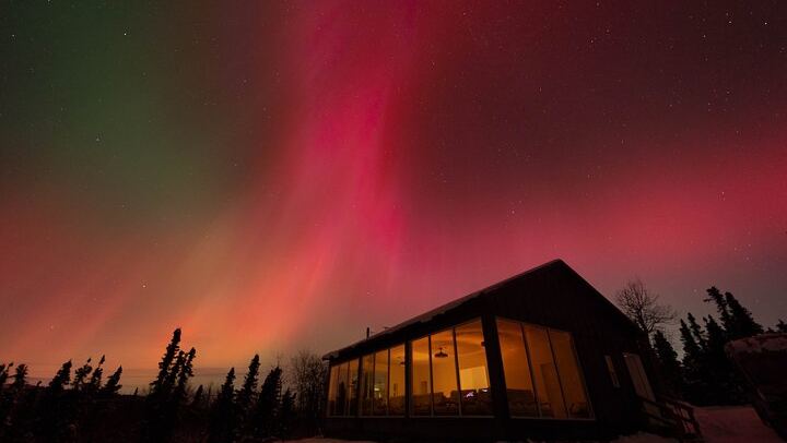 Cleary Summit Aurora Glass House Northern Lights Tour from Fairbanks (2/12)