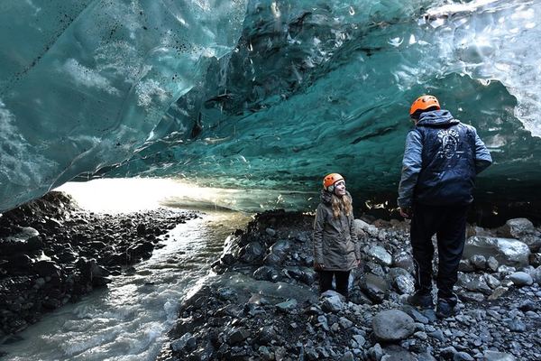 Four Day Blue Ice Cave, South Coast, Golden Circle and Snæfellsnes Tour