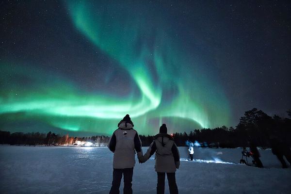 Pro Aurora Hunt from Rovaniemi, Unlimited Distance, Max 8 Guests