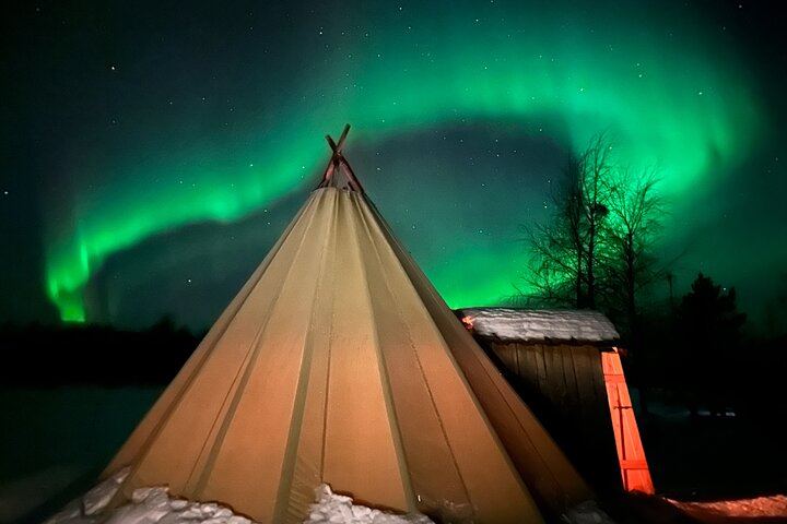 Northern Lights Trip from Saariselkä to Lake Inari with Dinner (9/9)