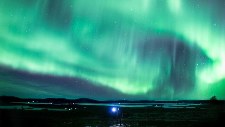 Guaranteed Aurora Hunt from Rovaniemi with a Local Wilderness Guide (2/9)