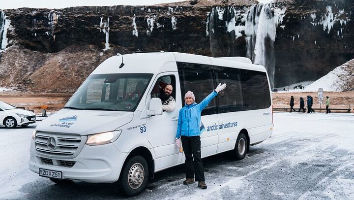 Randonnée sur le glacier de Sólheimajökull et observation des aurores boréales au départ de Reykjavík, en explorant la côte sud (4/12)
