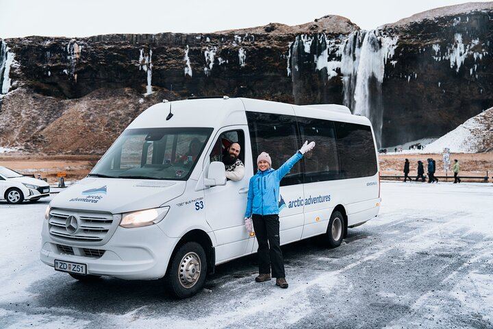 Randonnée sur le glacier de Sólheimajökull et observation des aurores boréales au départ de Reykjavík, en explorant la côte sud (4/12)