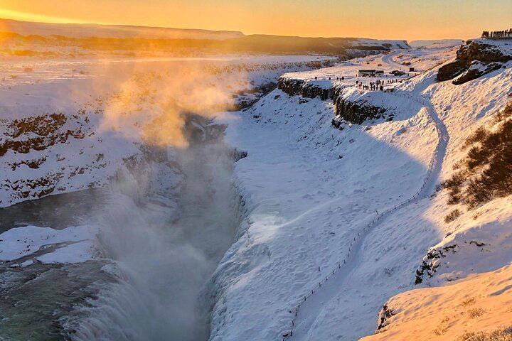 Golden Circle and Northern Lights Tour from Reykjavík in One Day (5/8)