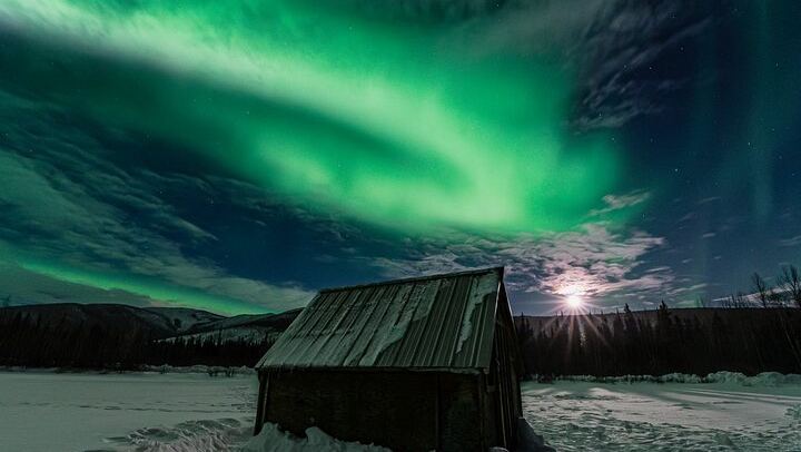 Half Night Personalised Aurora Chase and Photography from Fairbanks
