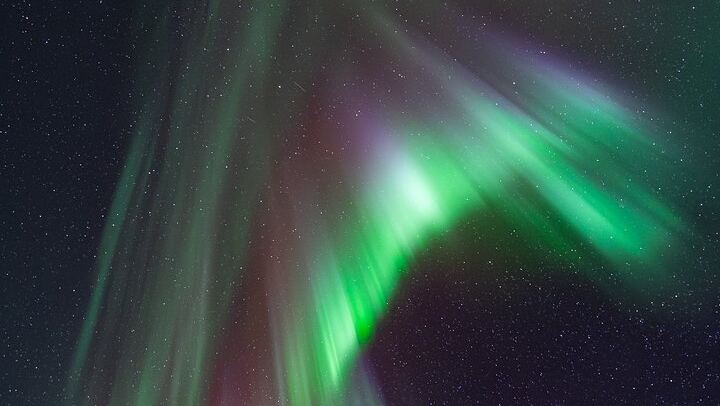 Half Night Personalised Aurora Chase and Photography from Fairbanks (3/5)