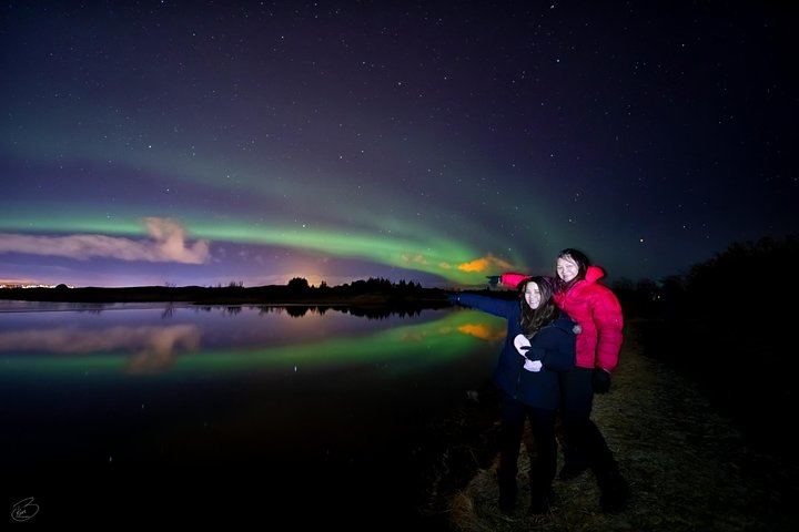 Northern Lights Hunt with Photography Help, Small Group Tour (2/11)