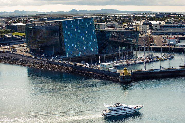 Croisière à bord du yacht Harpa (capacité maximale de 35 personnes) pour observer les aurores boréales, au départ de Reykjavik (8/12)