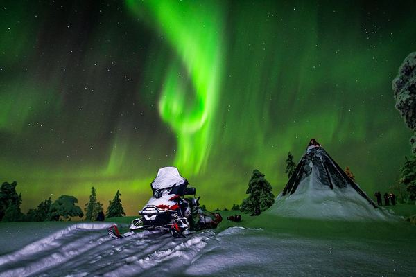 Night Snowmobile Safari from Saariselkä in Search of the Aurora
