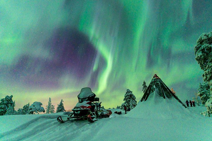 Snowmobile Aurora Hunt from Rovaniemi to a North Facing Hill (3/8)