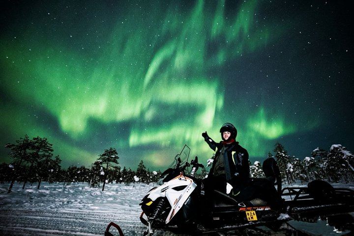 Night Snowmobile Safari from Saariselkä in Search of the Aurora (3/11)