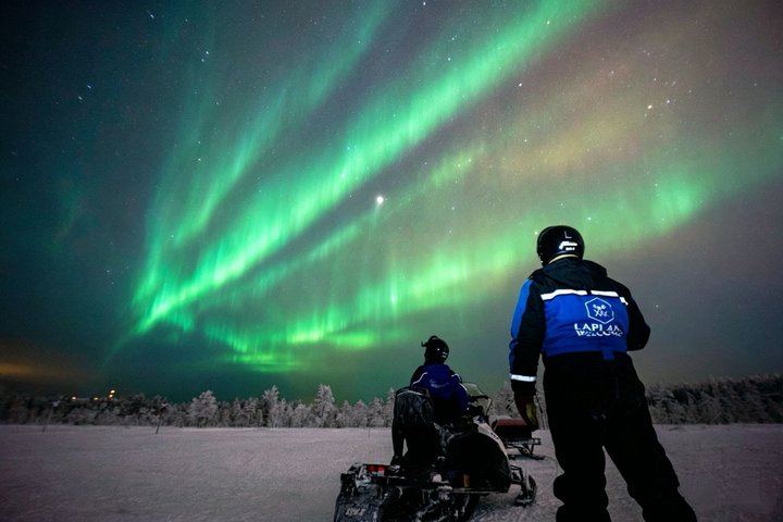 Night Snowmobile Safari from Saariselkä in Search of the Aurora (5/11)