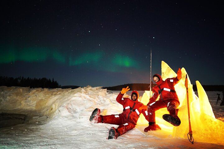 Ice Floating on a Frozen Forest Lake under the Aurora, Rovaniemi (3/5)