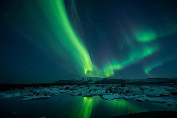 Golden Circle by Day and Northern Lights by Night from Reykjavík (8/12)