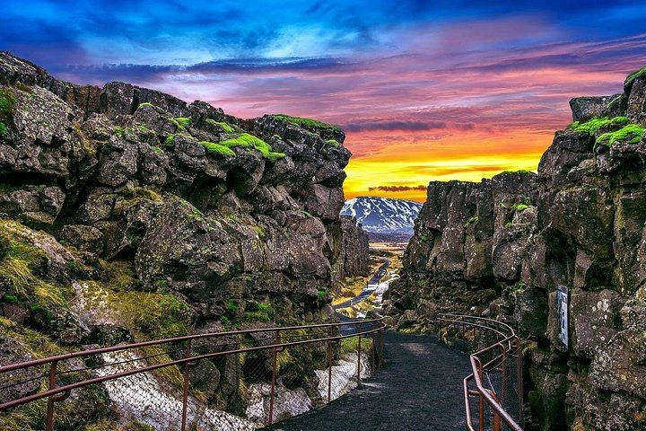 Three Day Aurora Hunt and Glacier Lagoon Tour with Snæland Travel (8/12)