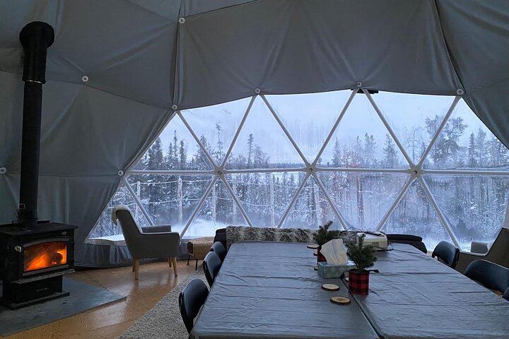 Skydome Aurora Viewing near Yellowknife with Hotel Pickup (7/12)