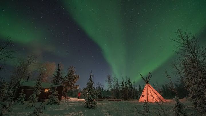 Intimate Aurora Cabin Night with Bannock and Fish Chowder (4/12)