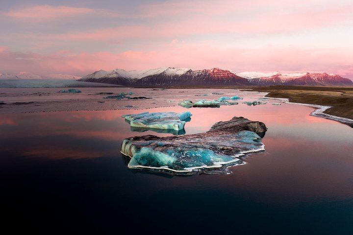 Private Two Day South Coast Tour: Glacier Lagoon, Ice Cave and Aurora (6/8)