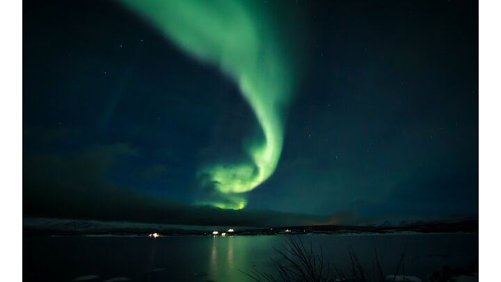 Kiruna Aurora Chase with a Street Food Dinner in a Tipi (3/12)