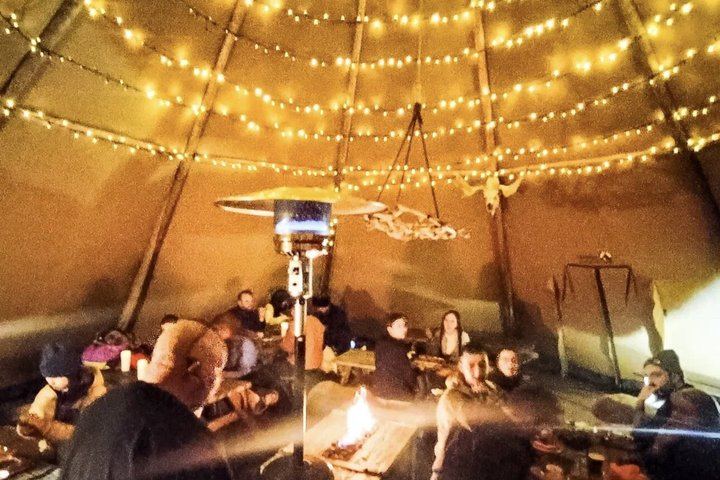 Kiruna Aurora Chase with a Street Food Dinner in a Tipi (12/12)
