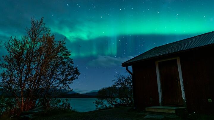 Kiruna Northern Lights Chase with a Photographer, Lights of Vikings (4/4)