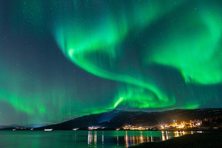 Kiruna Northern Lights Chase with a Photographer, Lights of Vikings (2/4)