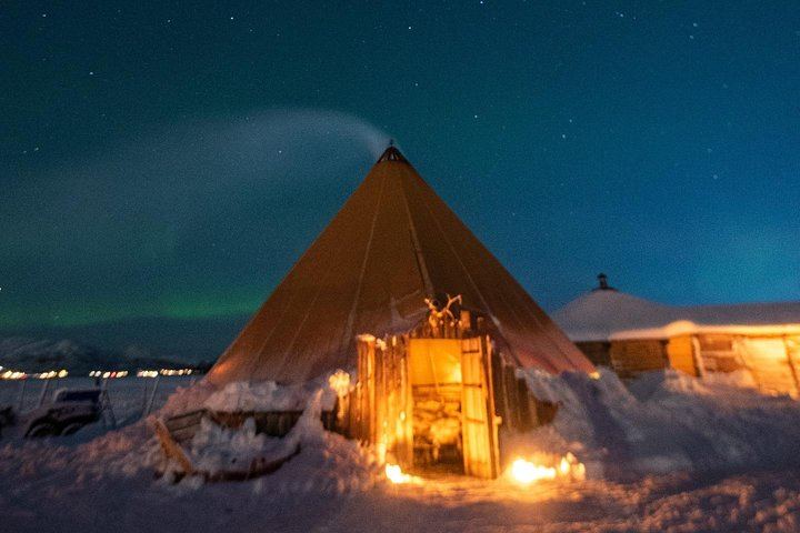 Night Reindeer Sledding with Camp Dinner and a Chance of Aurora (11/12)