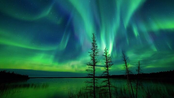 Levi Small Group Northern Lights Hunt with DSLR Photos (1/6)