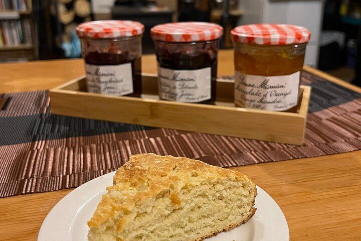 Intimate Aurora Cabin Night with Bannock and Fish Chowder (5/12)
