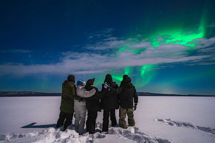 Fototour zur Beobachtung des Polarlichts in einer kleinen Gruppe, gestartet in Rovaniemi, mit Beyond Arctic (7/12)