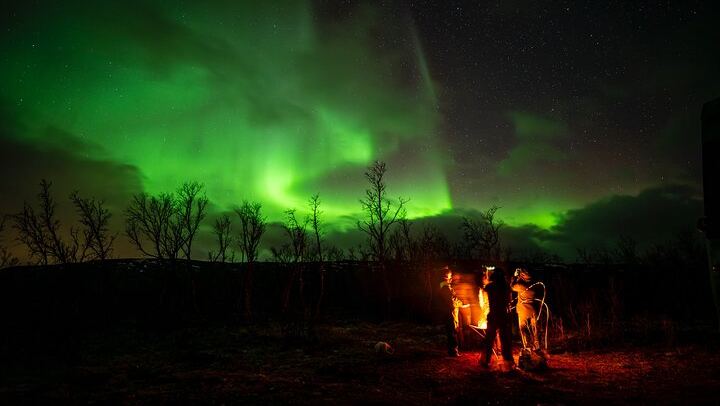Chasse aux aurores en minibus à Tromsø, avec connexion Wi-Fi à bord (1/7)