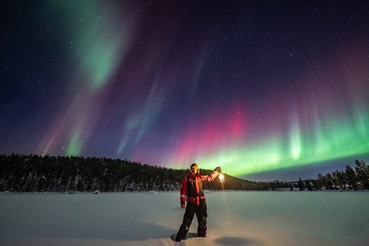 Expert Northern Lights Hunt from Rovaniemi with Photography, Max 8 (1/5)