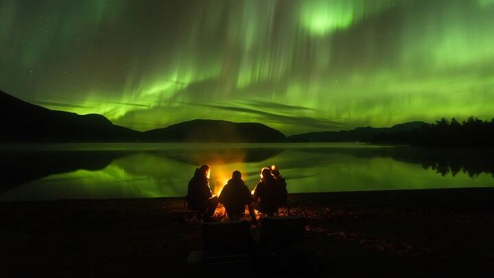 Northern Lights Adventure from Tromso in a Mercedes 4x4, Max 8 Guests