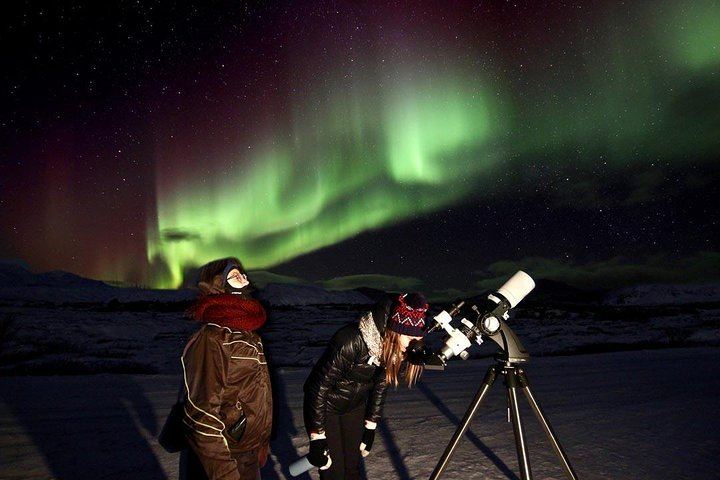 Northern Lights and Telescope Stargazing Small Group Tour from Reykjavík (1/12)