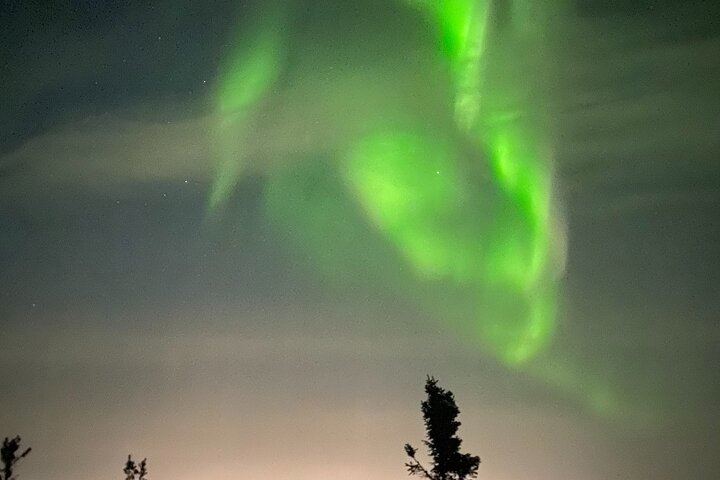 Skydome Aurora Viewing near Yellowknife with Hotel Pickup (12/12)