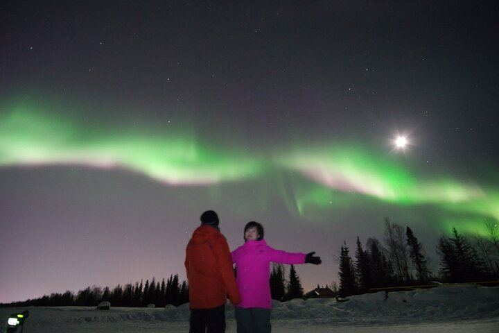 Fairbanks Aurora Chasing with a Free Photo Service (1/12)