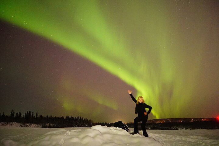 Fairbanks Aurora Chasing with a Free Photo Service (11/12)