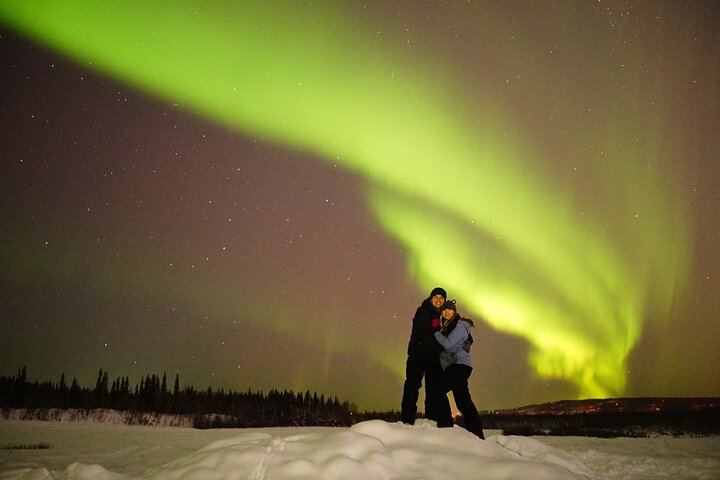 Fairbanks Aurora Chasing with a Free Photo Service (8/12)