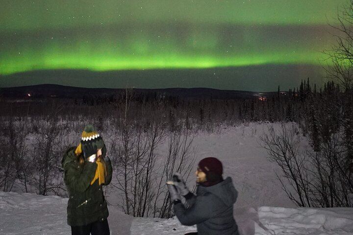 Fairbanks Aurora Chasing with a Free Photo Service (5/12)