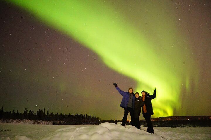 Fairbanks Aurora Chasing with a Free Photo Service (9/12)