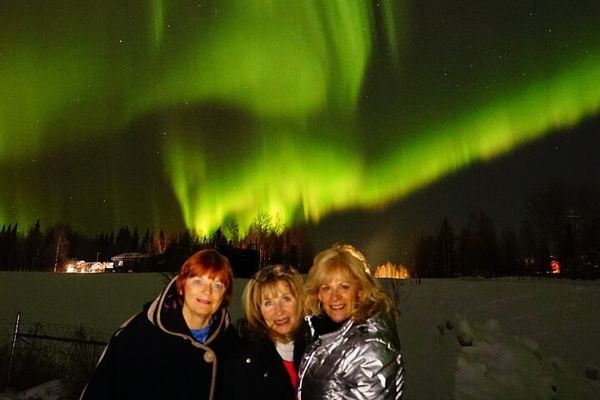 Fairbanks Aurora Chasing with a Free Photo Service