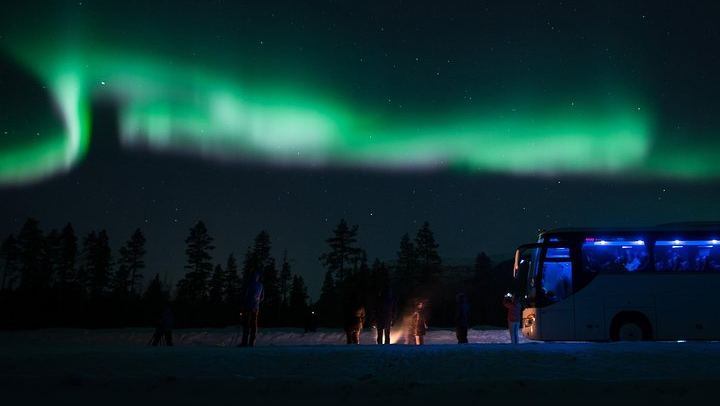 Northern Lights Big Bus Chase from Tromso with Chasing Lights