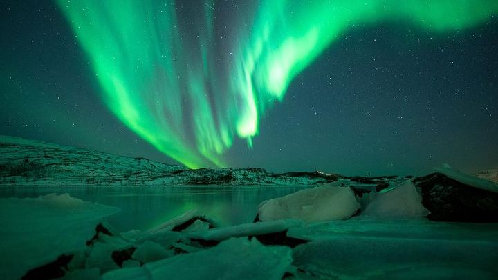 Northern Lights Big Bus Chase from Tromso with Chasing Lights (3/11)