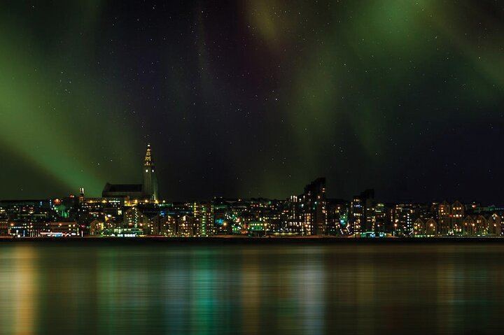 Northern Lights Boat Cruise from Reykjavík Old Harbour with Sea Trips (3/8)