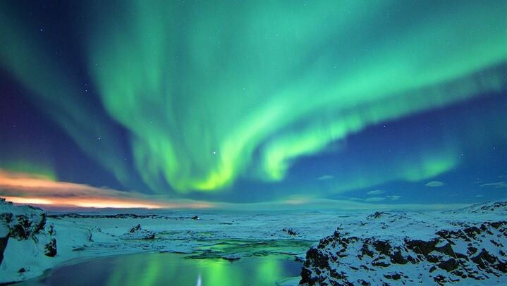 Northern Lights Bus Tour from Reykjavík with Hot Chocolate