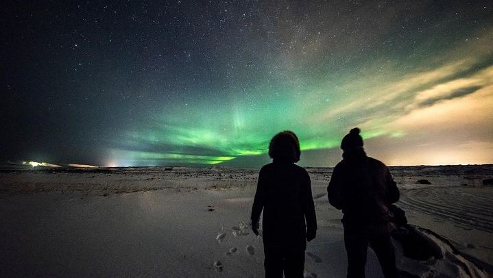Northern Lights Bus Tour from Reykjavík with Hot Chocolate (1/8)