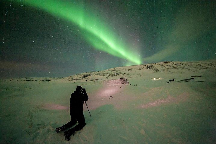 Northern Lights Bus Tour from Reykjavík with Hot Chocolate (6/8)
