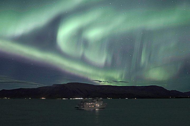 Northern Lights by Boat from Reykjavík Old Harbour, with a Backup Plan (2/5)