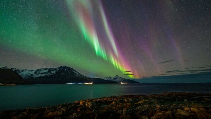 Northern Lights Chase with a Sami Guide, Campfire Meal and Photos (1/7)